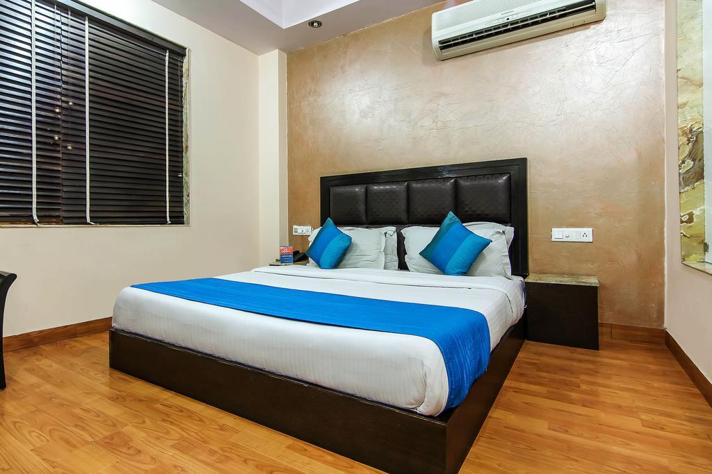 Hotel Vedas Heritage Near Bl Kapoor Hospital Karol Bagh New Delhi Room photo