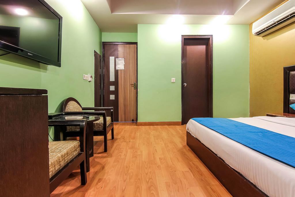 Hotel Vedas Heritage Near Bl Kapoor Hospital Karol Bagh New Delhi Room photo