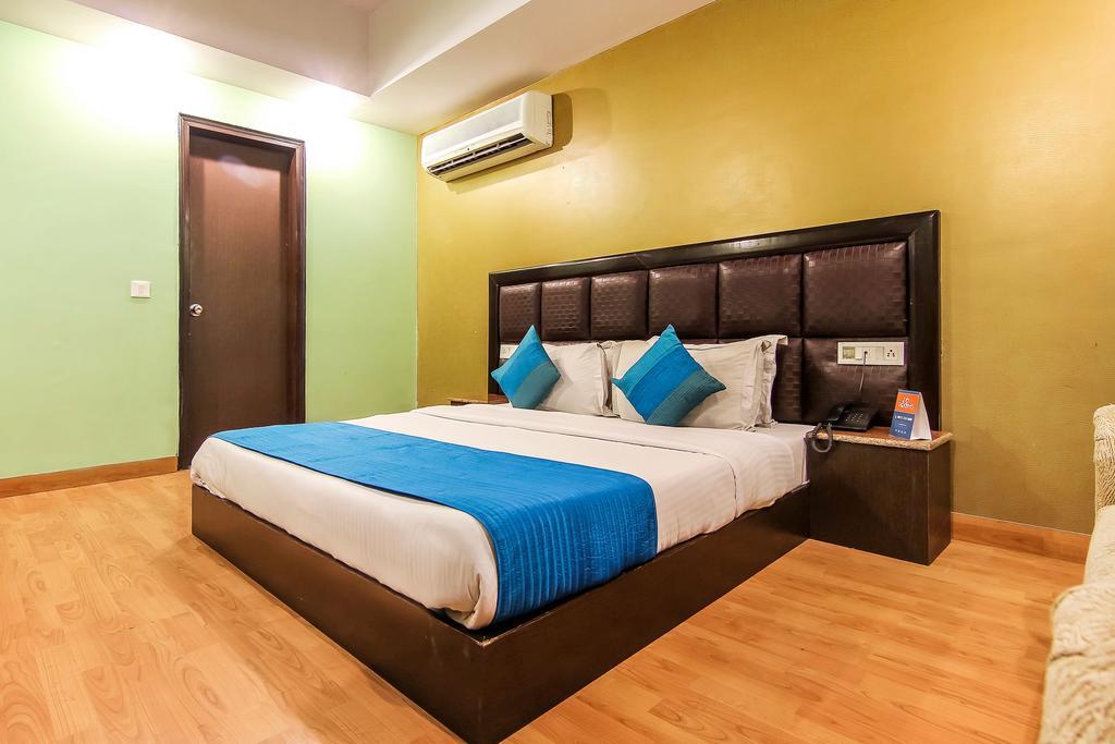 Hotel Vedas Heritage Near Bl Kapoor Hospital Karol Bagh New Delhi Room photo